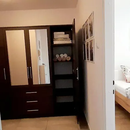 Apartment Pinia With Free Parking *